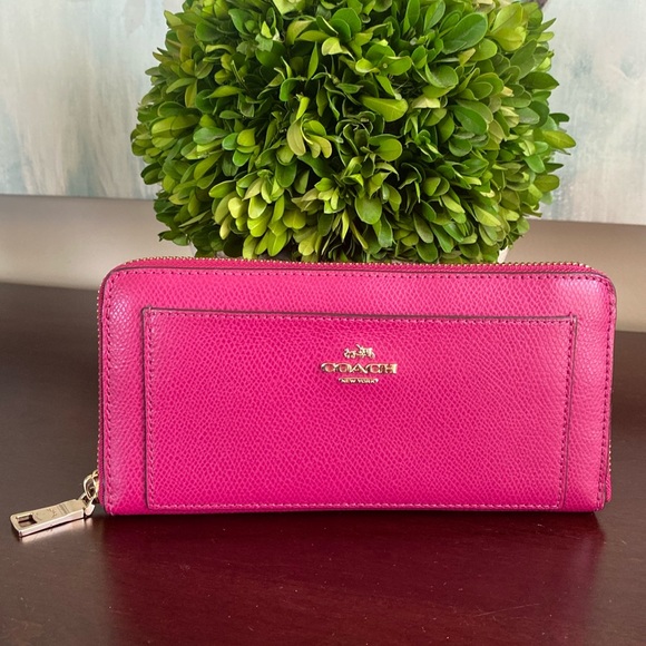 COACH 🩷PINK🩷 CROSSGRAIN LEATHER ACCORDION ZIP AROUND WALLET 🌟EUC🌟 - Picture 3 of 17